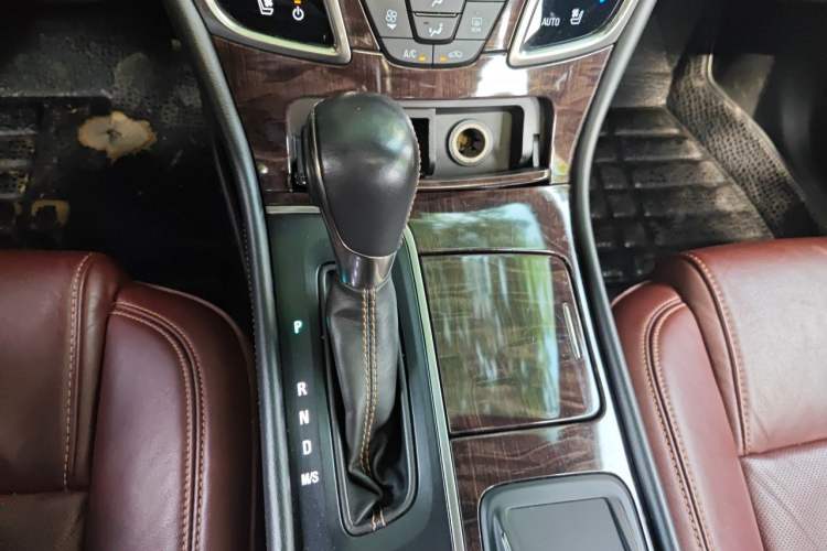 Used Buick LaCrosse 2013 2.4L SIDI Luxury Comfort Edition Gear Lever