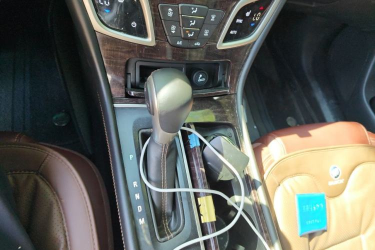 Used Buick LaCrosse 2013 2.4L SIDI Elite Comfort Version Gear Lever