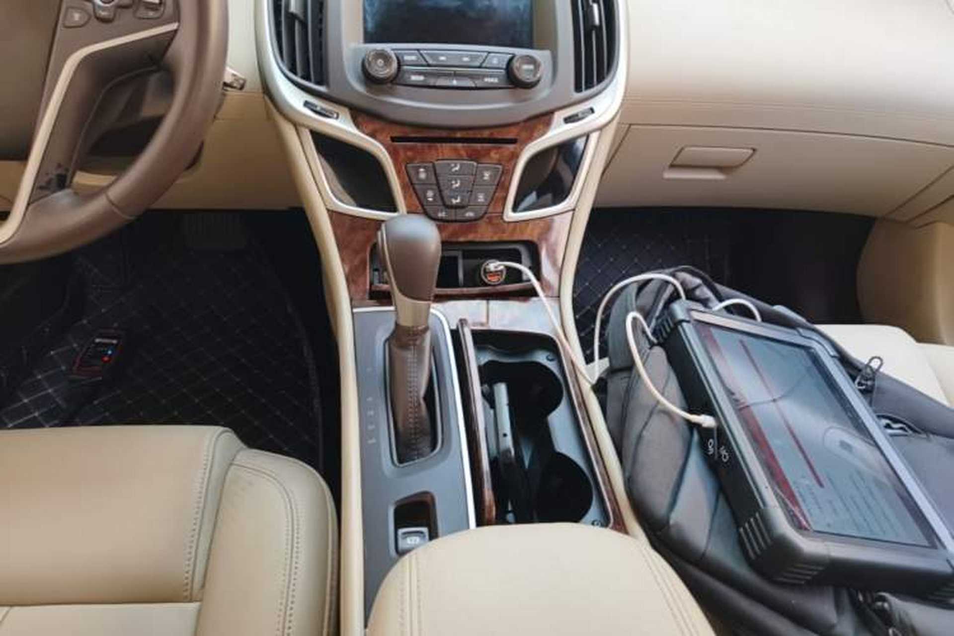 Used Buick LaCrosse 2013 2.4L SIDI Leading Comfort Version Gear Lever