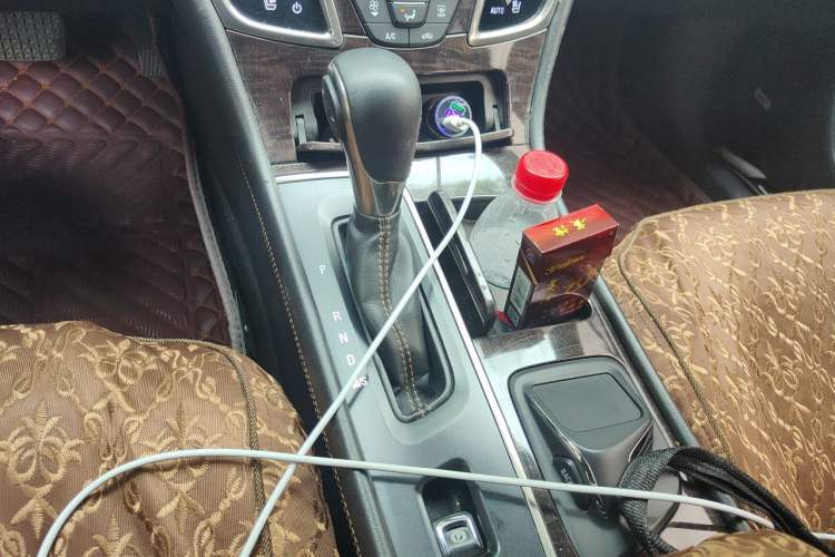 Used Buick LaCrosse 2013 2.4L SIDI Luxury Comfort Edition Gear Lever