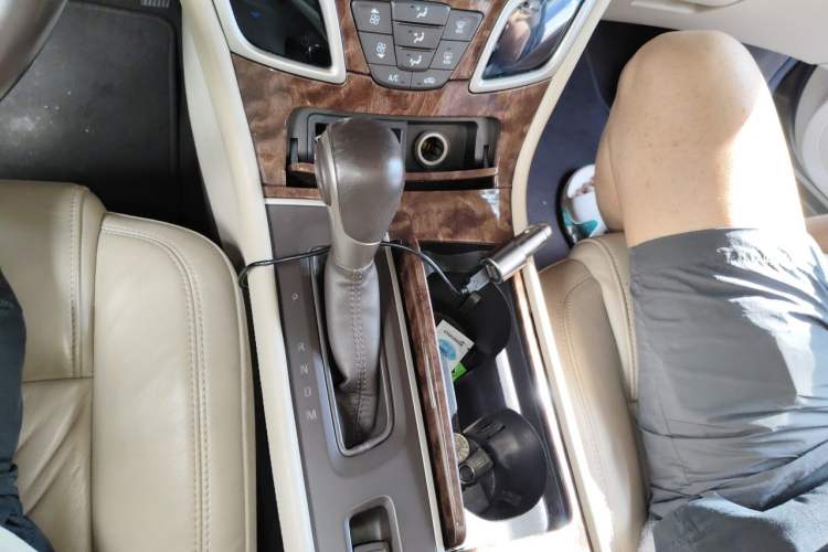 Used Buick LaCrosse 2013 2.4L SIDI Leading Comfort Version Gear Lever