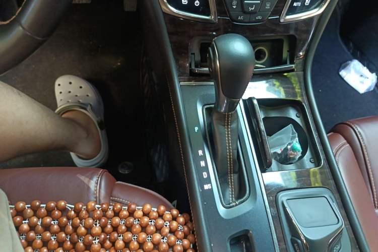 Used Buick LaCrosse 2013 2.4L SIDI Luxury Comfort Edition Gear Lever