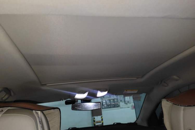 Used Buick LaCrosse 2013 2.4L SIDI Leading Comfort Version Headliner