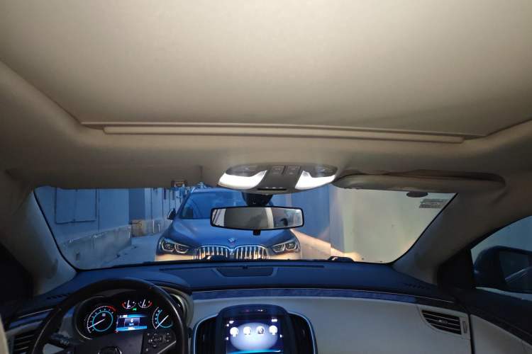 Used Buick LaCrosse 2013 2.4L SIDI Leading Comfort Version Headliner