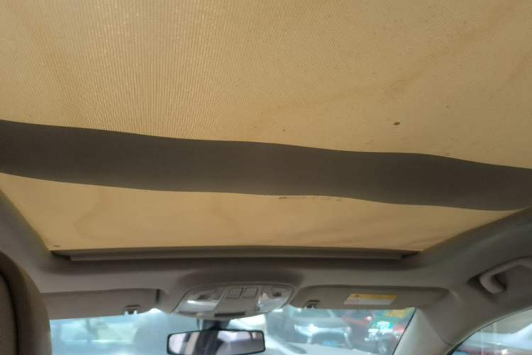 Used Buick LaCrosse 2013 2.4L SIDI Leading Comfort Version Headliner