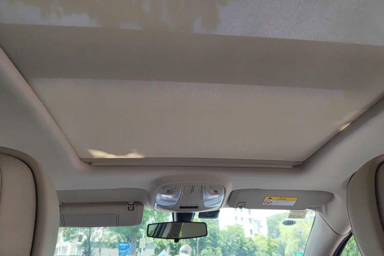 Used Buick LaCrosse 2013 2.4L SIDI Leading Comfort Version Headliner