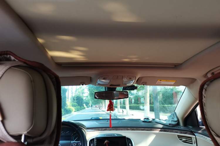 Used Buick LaCrosse 2013 2.4L SIDI Leading Comfort Version Headliner