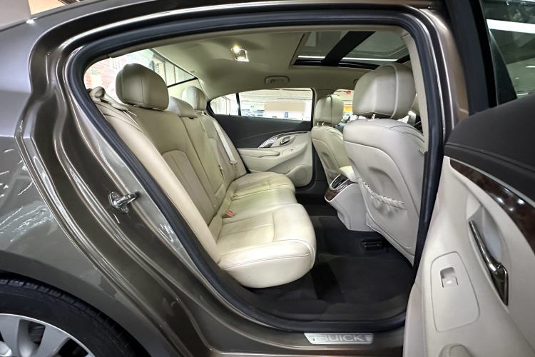 Used Buick LaCrosse 2013 2.4L SIDI Leading Comfort Version Interior 11