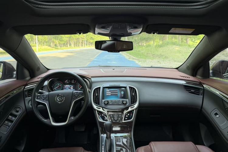 Used Buick LaCrosse 2013 2.4L SIDI Leading Comfort Version Interior 5