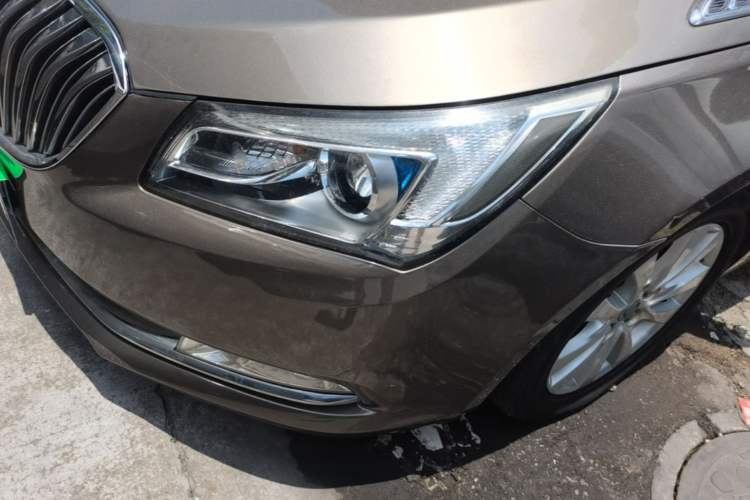 Used Buick LaCrosse 2013 2.4L SIDI Leading Comfort Version Left Front Headlight