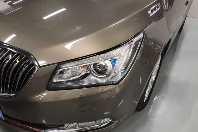 Used Buick LaCrosse 2013 2.4L SIDI Leading Comfort Version Left Front Headlight