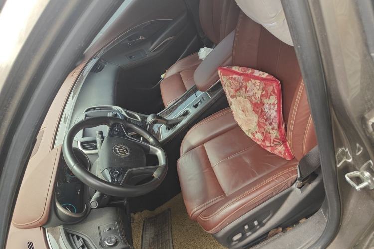 Used Buick LaCrosse 2013 2.4L SIDI Elite Comfort Version Left Front Seat