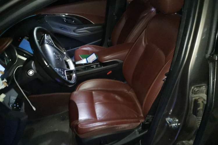 Used Buick LaCrosse 2013 2.4L SIDI Elite Comfort Version Left Front Seat