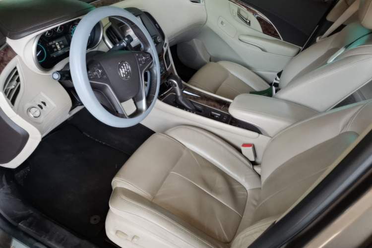 Used Buick LaCrosse 2013 2.4L SIDI Leading Comfort Version Left Front Seat
