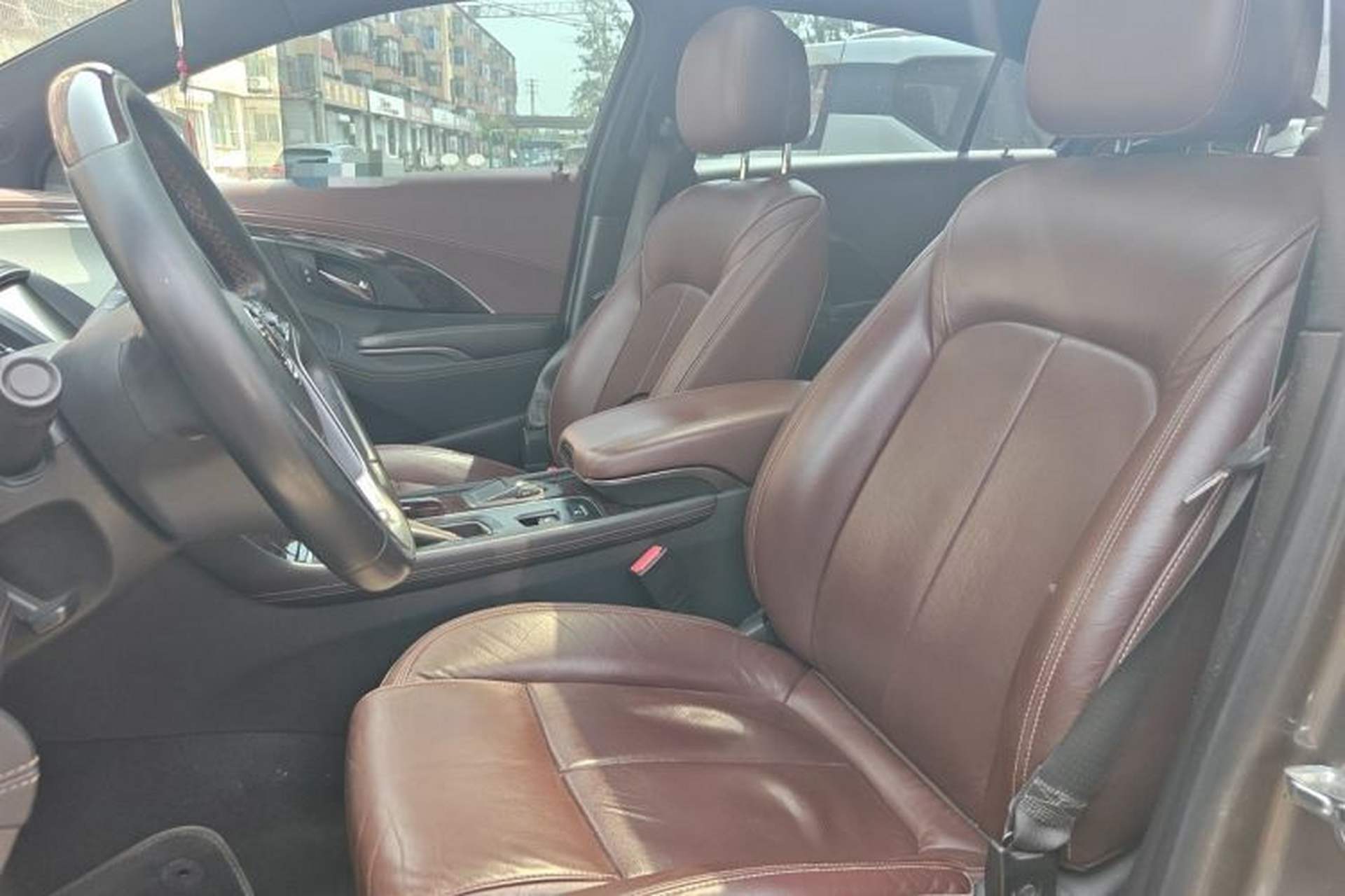 Used Buick LaCrosse 2013 2.4L SIDI Luxury Comfort Edition Left Front Seat