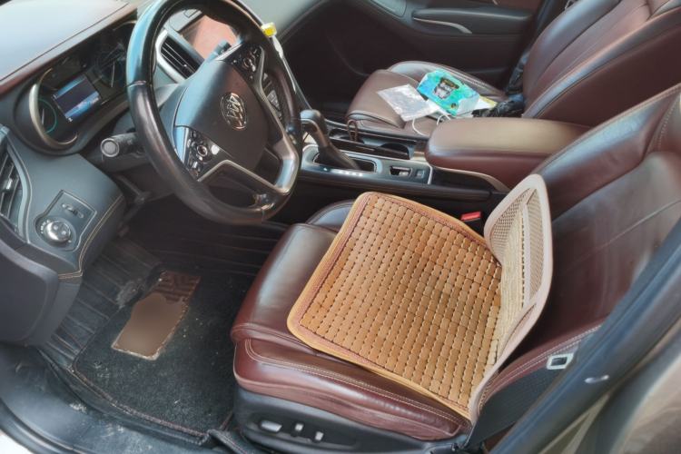 Used Buick LaCrosse 2013 2.4L SIDI Elite Comfort Version Left Front Seat