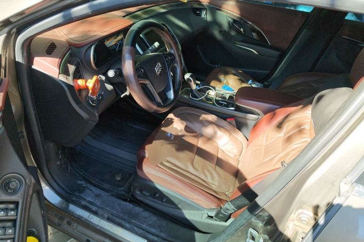 Used Buick LaCrosse 2013 2.4L SIDI Elite Comfort Version Left Front Seat