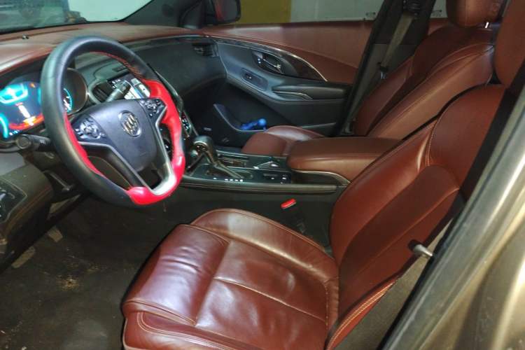 Used Buick LaCrosse 2013 2.4L SIDI Luxury Comfort Edition Left Front Seat