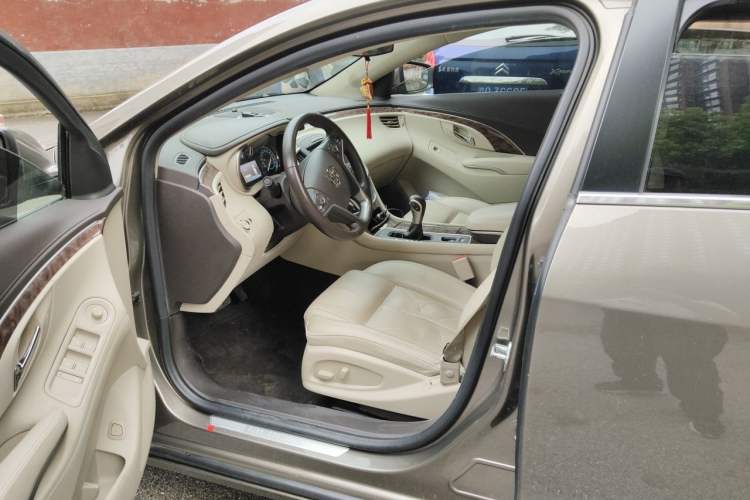 Used Buick LaCrosse 2013 2.4L SIDI Leading Comfort Version Left Front Seat
