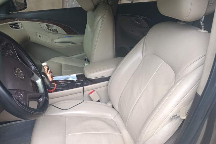 Used Buick LaCrosse 2013 2.4L SIDI Elite Comfort Version Left Front Seat