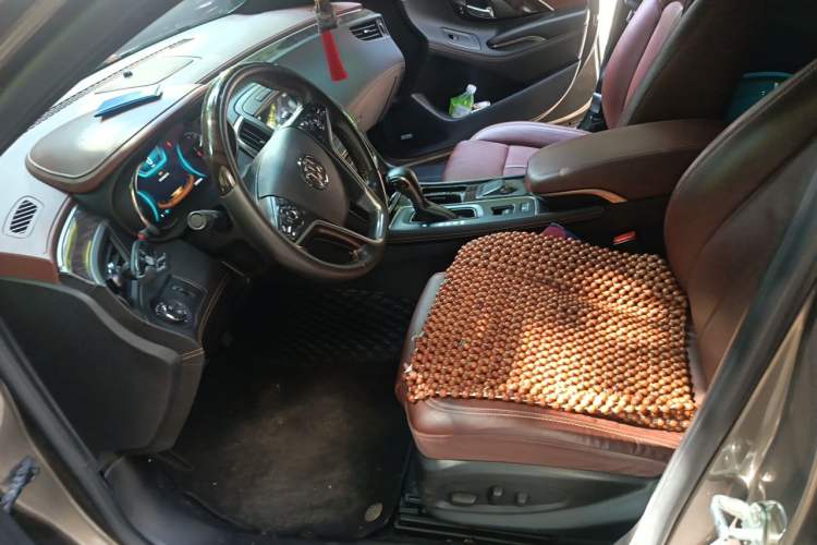 Used Buick LaCrosse 2013 2.4L SIDI Luxury Comfort Edition Left Front Seat