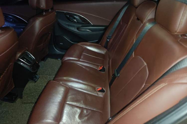 Used Buick LaCrosse 2013 2.4L SIDI Luxury Comfort Edition Left Rear Seat
