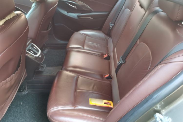 Used Buick LaCrosse 2013 2.4L SIDI Elite Comfort Version Left Rear Seat