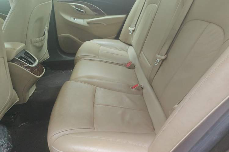 Used Buick LaCrosse 2013 2.4L SIDI Leading Comfort Version Left Rear Seat