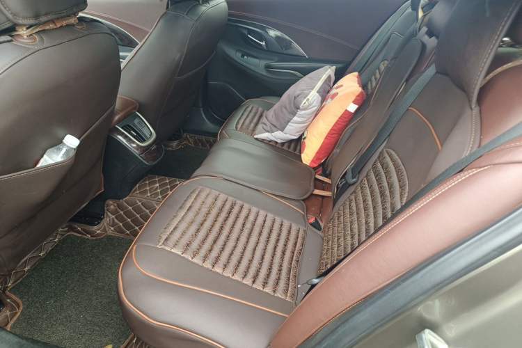 Used Buick LaCrosse 2013 2.4L SIDI Luxury Comfort Edition Left Rear Seat