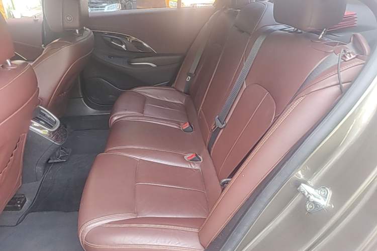 Used Buick LaCrosse 2013 2.4L SIDI Elite Comfort Version Left Rear Seat