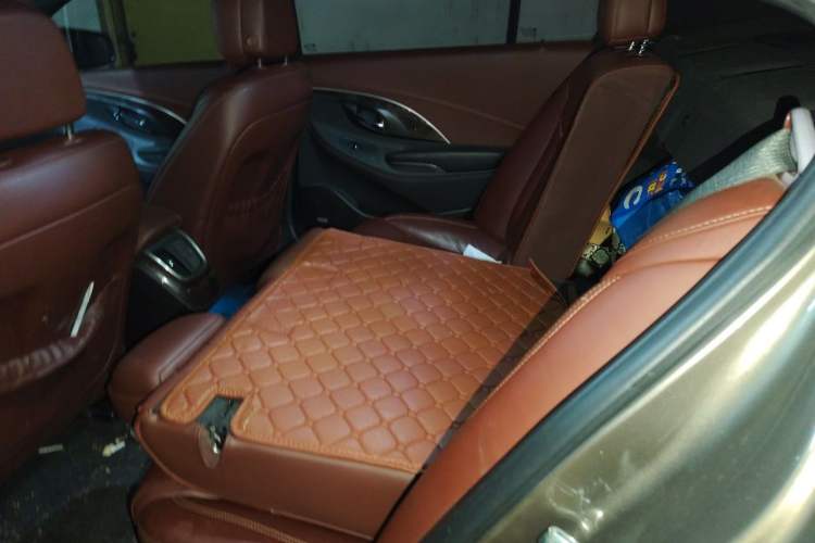 Used Buick LaCrosse 2013 2.4L SIDI Luxury Comfort Edition Left Rear Seat