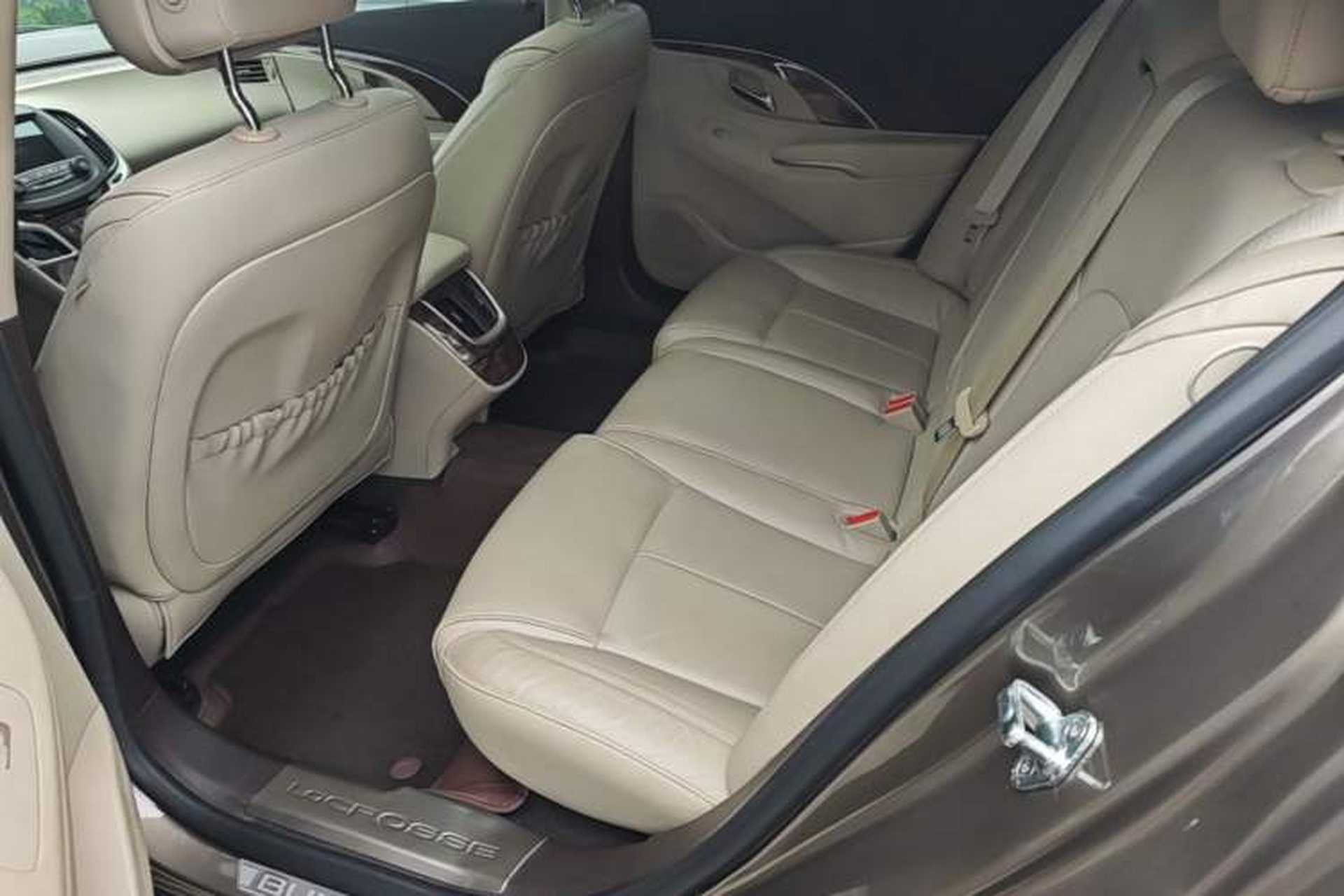 Used Buick LaCrosse 2013 2.4L SIDI Leading Comfort Version Left Rear Seat