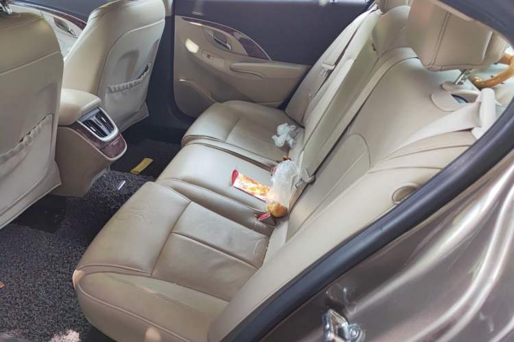 Used Buick LaCrosse 2013 2.4L SIDI Leading Comfort Version Left Rear Seat