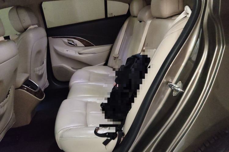 Used Buick LaCrosse 2013 2.0T SIDI Technology Version Left Rear Seat