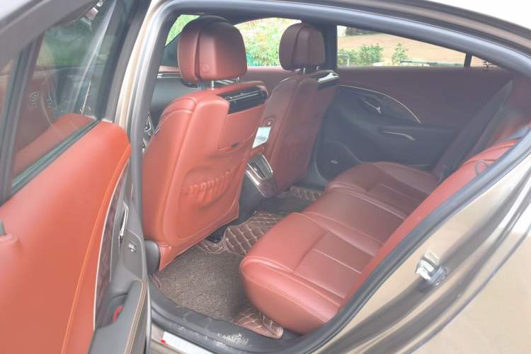 Used Buick LaCrosse 2013 3.0L SIDI V6 Smart Luxury Flagship Model Left Rear Seat