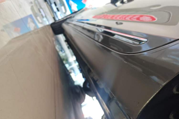 Used Buick LaCrosse 2013 2.4L SIDI Elite Comfort Version Left Side Sill