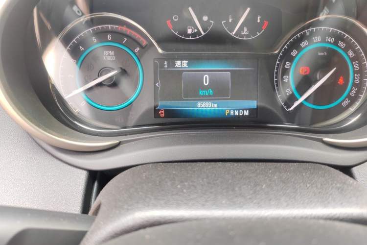 Used Buick LaCrosse 2013 2.4L SIDI Elite Comfort Version Odometer Close Up