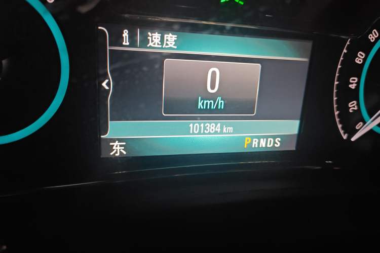 Used Buick LaCrosse 2013 2.0T SIDI Elite Tech Version Odometer Close Up
