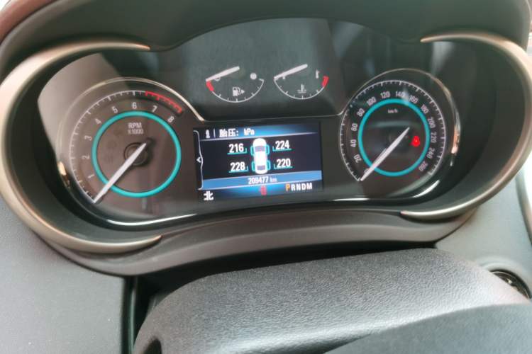 Used Buick LaCrosse 2013 2.4L SIDI Elite Comfort Version Odometer Close Up