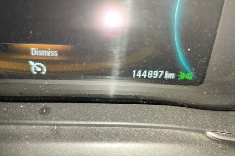 Used Buick LaCrosse 2013 2.4L SIDI Luxury Comfort Edition Odometer Close Up