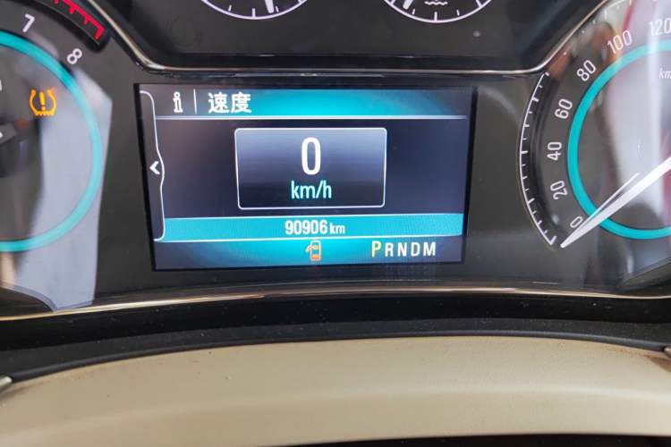 Used Buick LaCrosse 2013 2.4L SIDI Leading Comfort Version Odometer Close Up