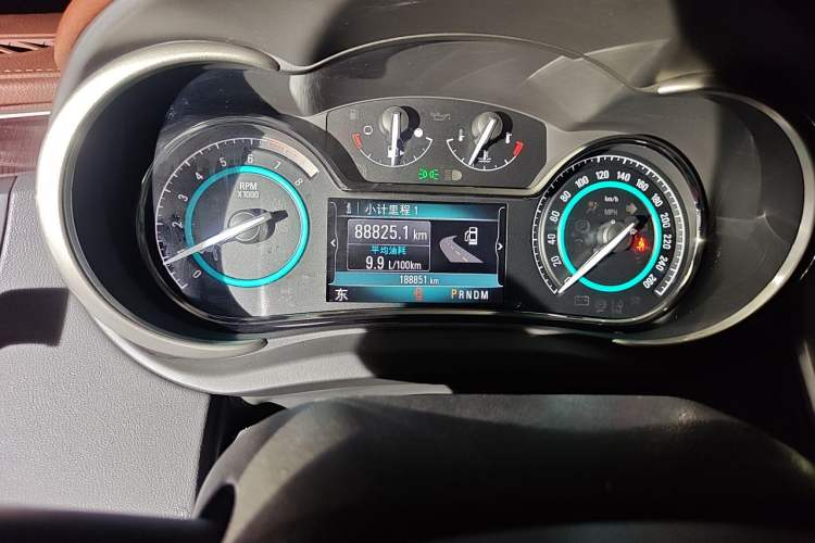 Used Buick LaCrosse 2013 2.4L SIDI Elite Comfort Version Odometer Close Up