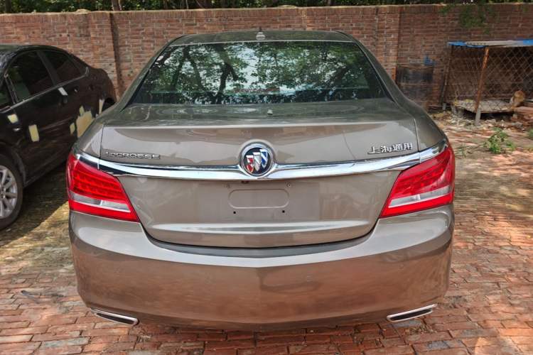 Used Buick LaCrosse 2013 2.4L SIDI Elite Comfort Version Rear