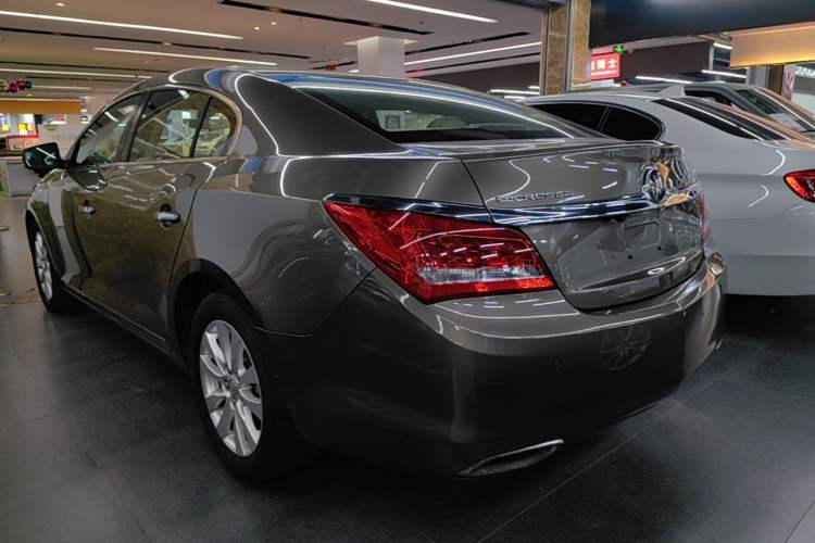 Used Buick LaCrosse 2013 2.4L SIDI Leading Comfort Version Rear Left 45 Deg