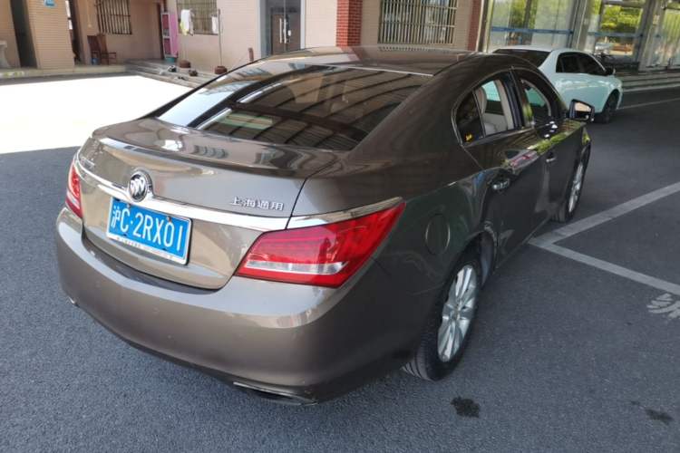 Used Buick LaCrosse 2013 2.4L SIDI Leading Comfort Version Rear Right 45 Deg
