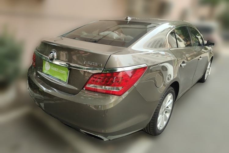 Used Buick LaCrosse 2013 2.4L SIDI Luxury Comfort Edition Rear Right 45 Deg