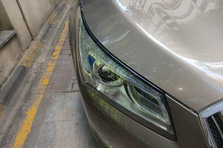 Used Buick LaCrosse 2013 2.4L SIDI Elite Comfort Version Right Front Headlight
