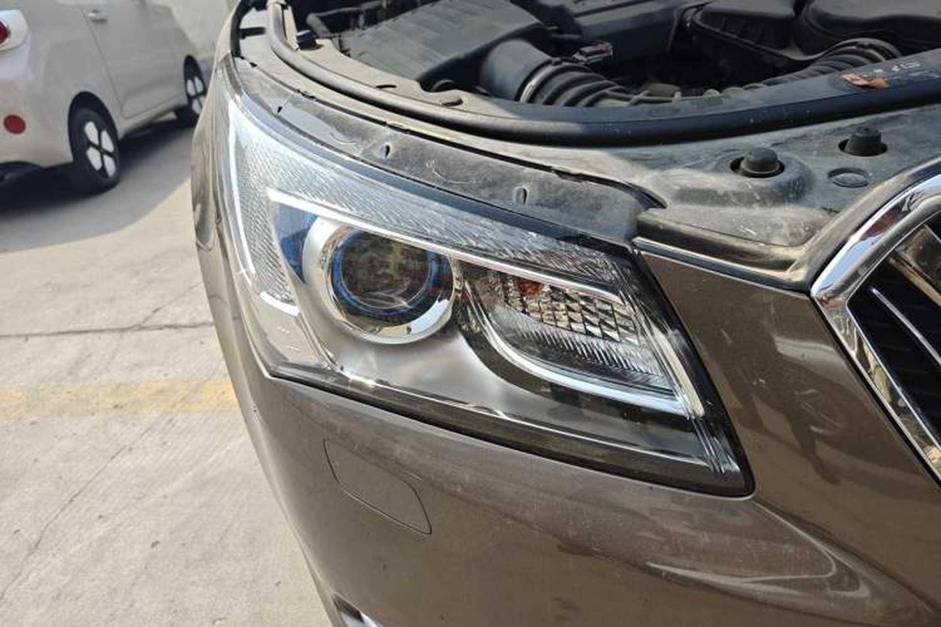 Used Buick LaCrosse 2013 2.4L SIDI Luxury Comfort Edition Right Front Headlight