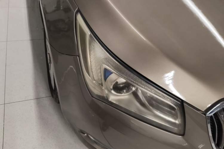 Used Buick LaCrosse 2013 2.4L SIDI Leading Comfort Version Right Front Headlight