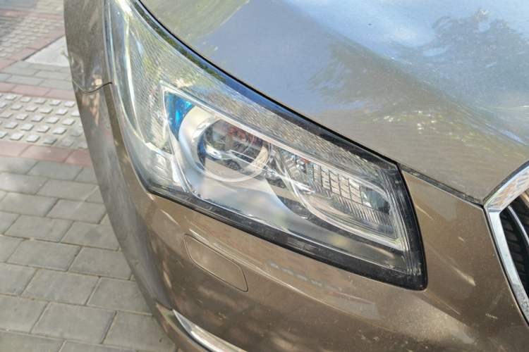 Used Buick LaCrosse 2013 2.4L SIDI Elite Comfort Version Right Front Headlight